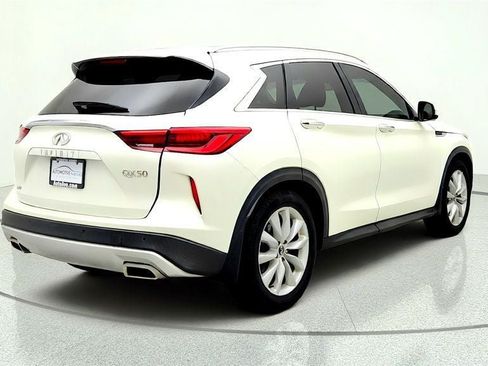 Used 2019 INFINITI QX50 Essential w/ Premium Heat Package AWD/4WD image 5