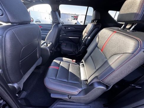 Used 2024 Chevrolet Traverse RS w/ LPO, Floor Liner Package image 7