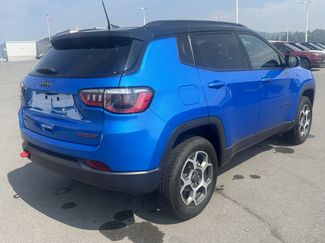 Used 2022 Jeep Compass Trailhawk w/ Trailhawk Convenience Group AWD/4WD video 3