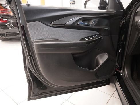 Used 2023 Chevrolet TrailBlazer LT FWD image 6