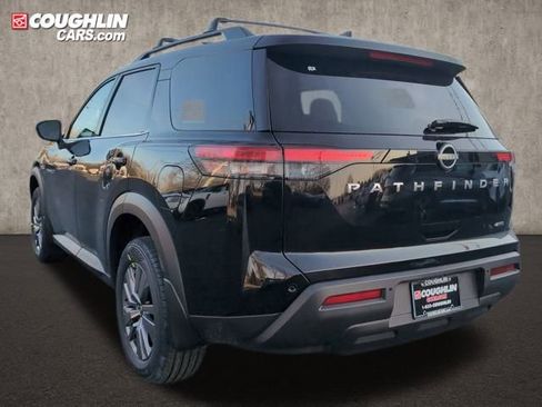New 2025 Nissan Pathfinder SV image 6