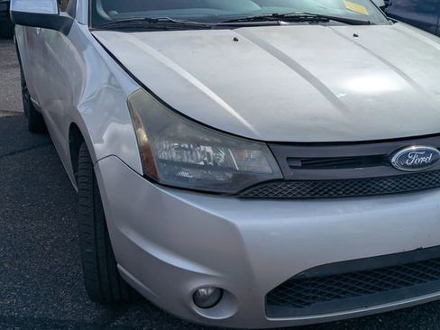 Used 2010 Ford Focus SES image 7