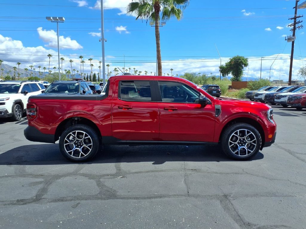 Used 2025 Ford Maverick Lariat w/ 4K Tow Package AWD/4WD image 9