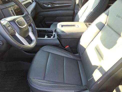 Used 2024 GMC Yukon Denali image 14
