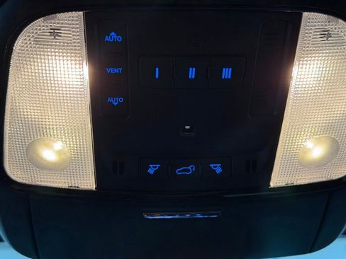 Used 2022 Dodge Durango R/T w/ Blacktop Package AWD/4WD image 37