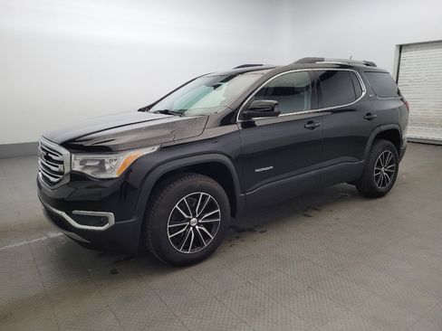 Used 2019 GMC Acadia SLT w/ LPO, Cargo Package FWD image 2
