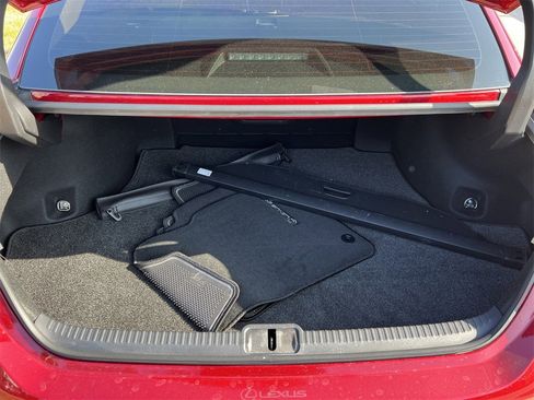 Used 2023 Lexus ES 300h w/ Premium Package image 28