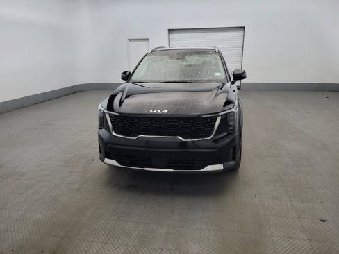 Used 2024 Kia Sorento S FWD image 15