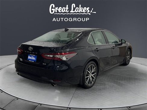 Used 2024 Toyota Camry XLE w/ Navigation Package image 5
