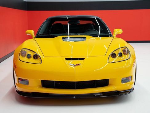 Used 2010 Chevrolet Corvette ZR1 w/ Preferred Equipment Group RWD image 21