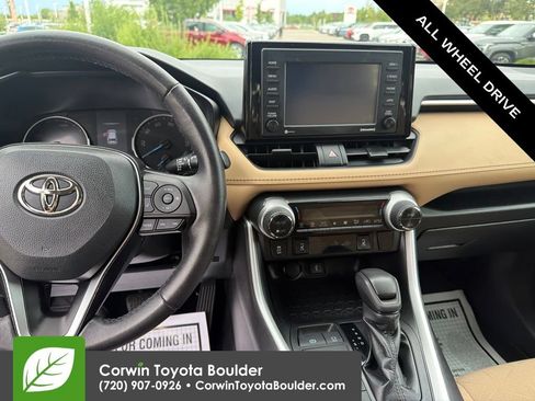 Used 2021 Toyota RAV4 XLE w/ XLE Grade Weather Package AWD/4WD image 27