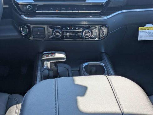 New 2026 Chevrolet Silverado 1500 LT Trail Boss w/ Convenience Package II AWD/4WD image 19