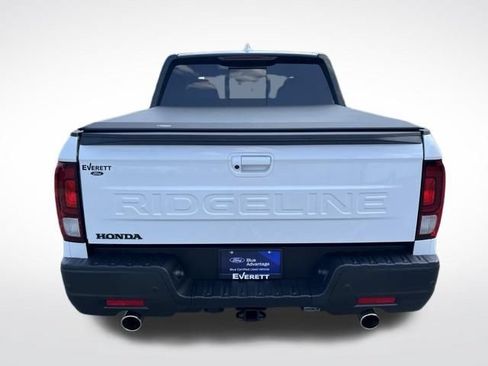 Used 2026 Honda Ridgeline Black Edition image 8