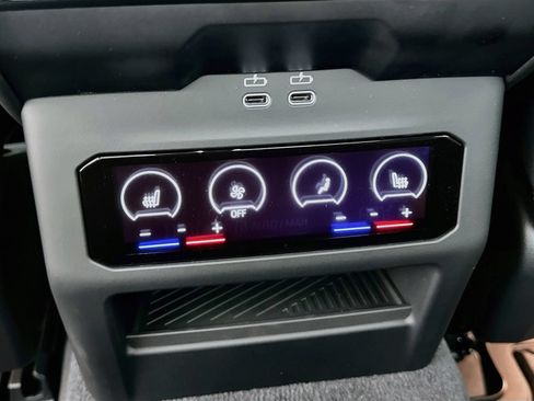 New 2027 BMW M5 w/ Carbon Package AWD/4WD image 35