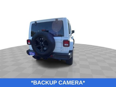 Used 2023 Jeep Wrangler Altitude image 9