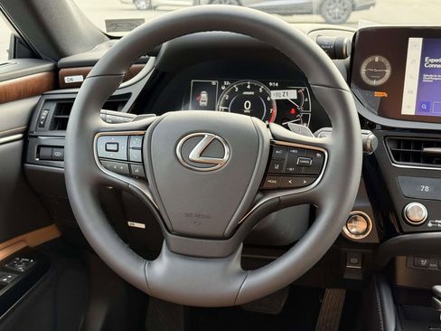 Used 2025 Lexus ES 350 Premium w/ Premium Package image 9
