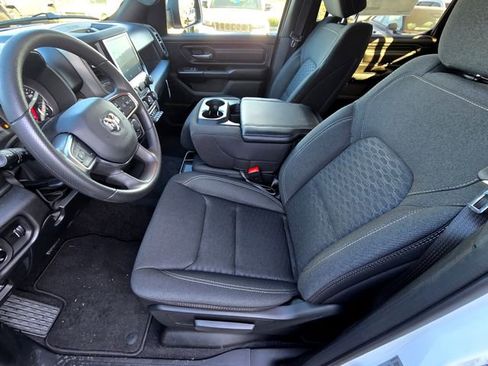 New 2026 RAM 1500 Express AWD/4WD image 23
