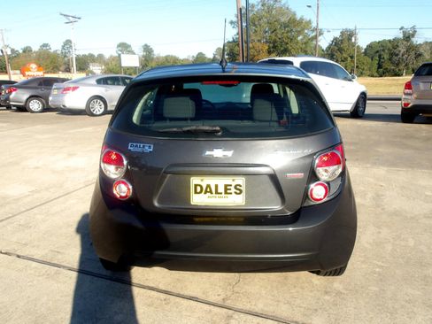 Used 2014 Chevrolet Sonic LT w/ Fun and Sun Package image 12