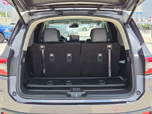 Certified 2025 Honda Pilot EX-L image 11