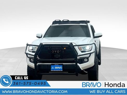 Used 2019 Toyota Tacoma TRD Off-Road w/ Technology Package image 1