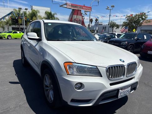 Used 2014 BMW X3 xDrive28i AWD/4WD image 2