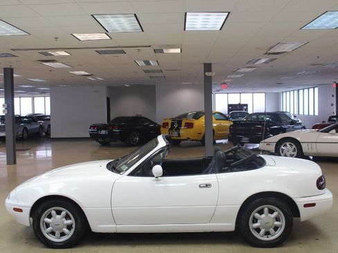 Used 1990 MAZDA MX-5 Miata image 17
