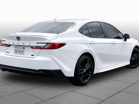 Used 2026 Toyota Camry SE w/ Convenience Package FWD image 12