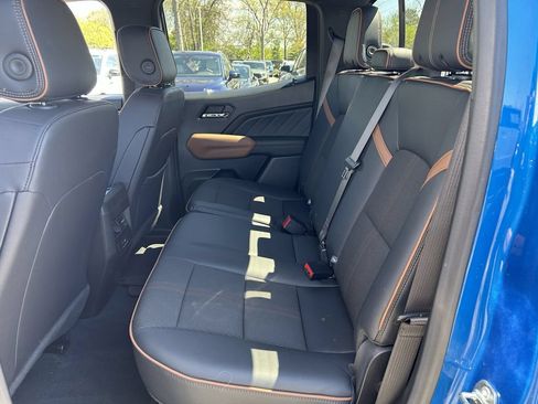Used 2024 GMC Canyon AT4 w/ Canyon Safety Plus Package AWD/4WD image 25