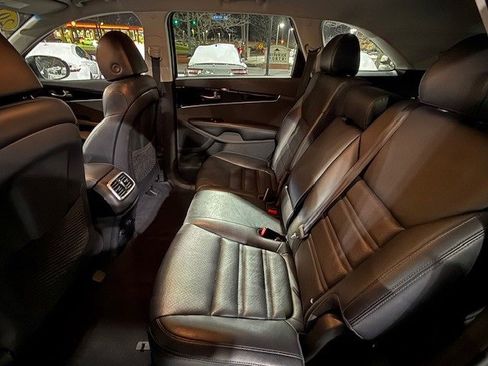 Used 2019 Kia Sorento EX image 14