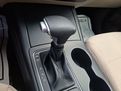 Used 2020 Kia Sorento LX AWD/4WD image 15