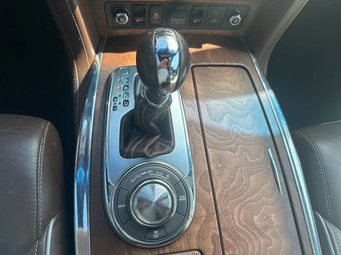 Used 2015 INFINITI QX80 Limited w/ All Season Package image 36