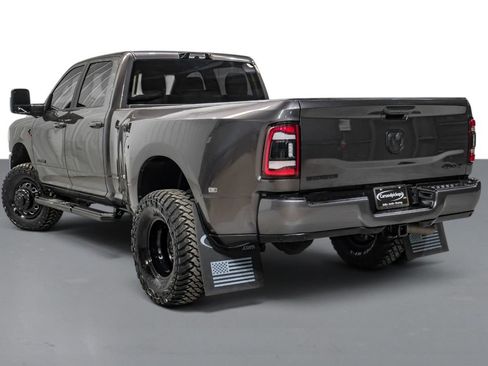 Used 2024 RAM 3500 Big Horn w/ Night Edition AWD/4WD image 8