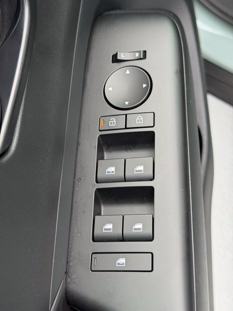 Used 2024 Hyundai Kona SE AWD/4WD image 19