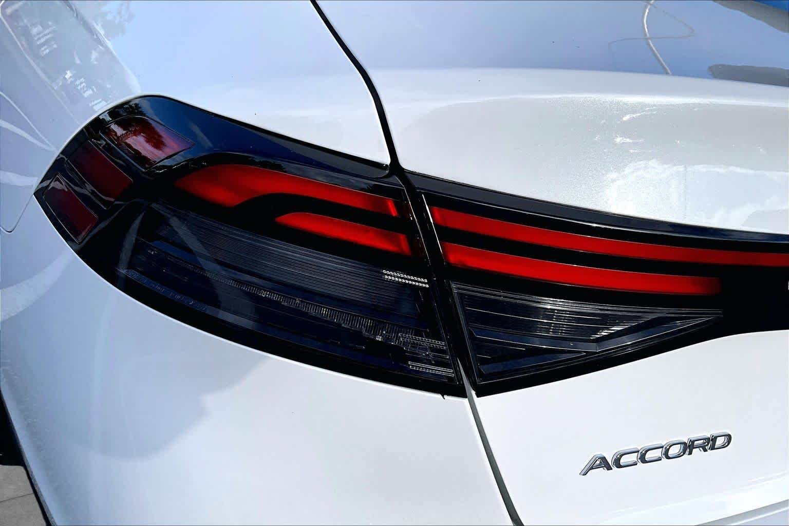 Certified 2025 Honda Accord SE image 29