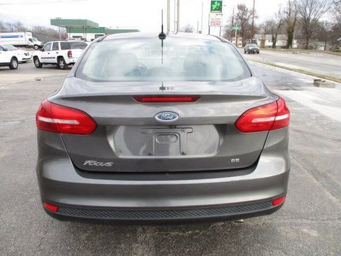 Used 2018 Ford Focus SE image 5