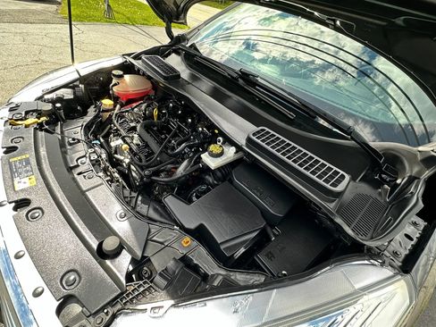 Used 2019 Ford Escape SE AWD/4WD image 37