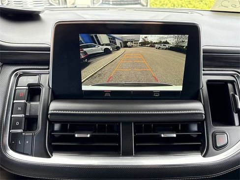 Used 2024 GMC Yukon XL SLT image 21