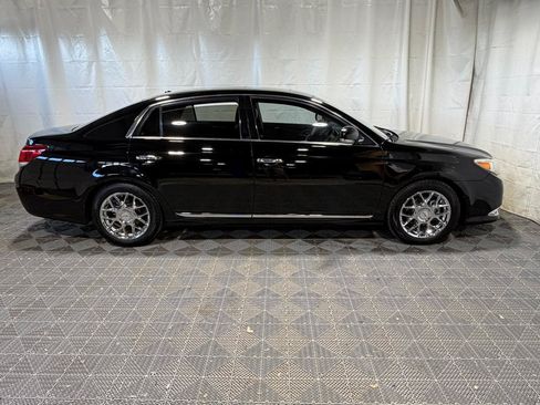 Used 2011 Toyota Avalon Limited FWD image 9