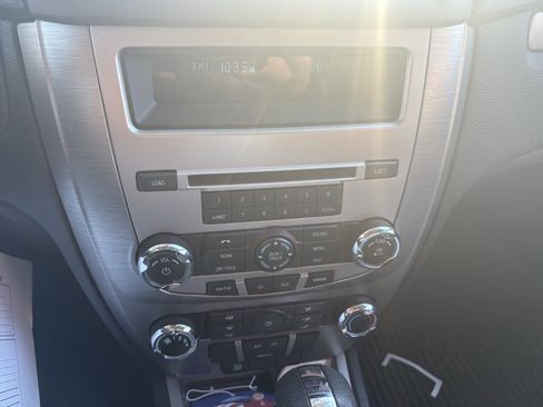 Used 2011 Ford Fusion SE image 12