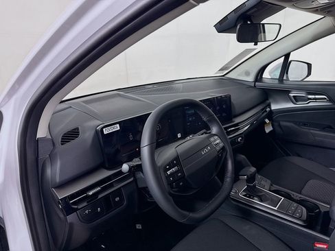 New 2026 Kia Sportage LX AWD/4WD image 9