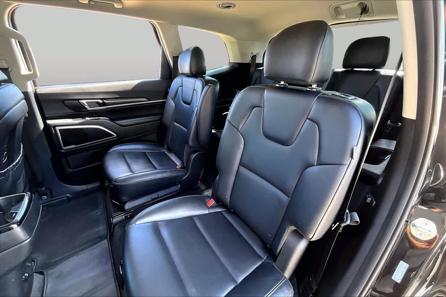 Used 2025 Kia Telluride S AWD/4WD image 21