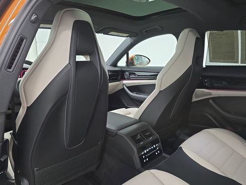 Certified 2024 Porsche Panamera 4 AWD/4WD image 27