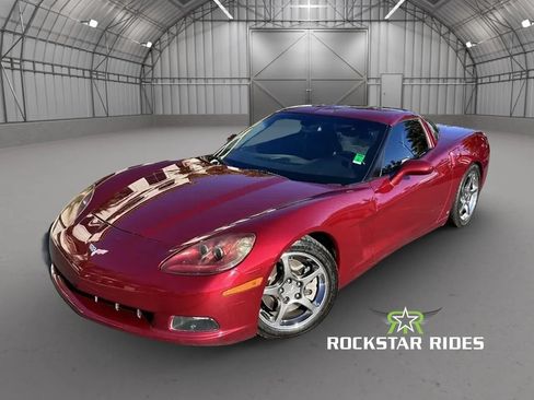 Used 2006 Chevrolet Corvette Coupe w/ Preferred Equipment Group RWD image 34