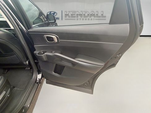 Used 2024 Kia Sorento S FWD image 28