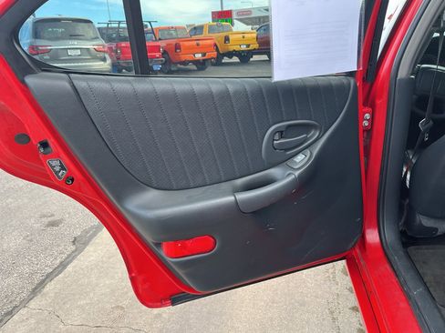 Used 1997 Pontiac Grand Prix GT w/ Opt Pkg image 15