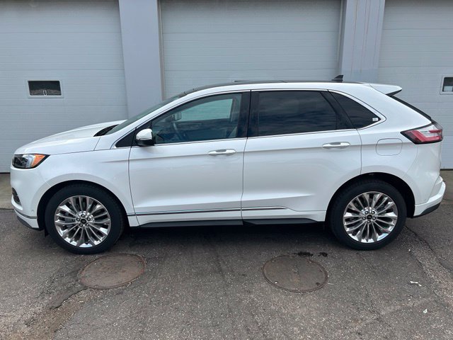Certified 2024 Ford Edge Titanium w/ Titanium Elite Package AWD/4WD image 3