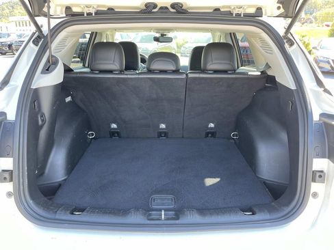 Used 2019 Jeep Compass Latitude w/ Popular Equipment Group image 18