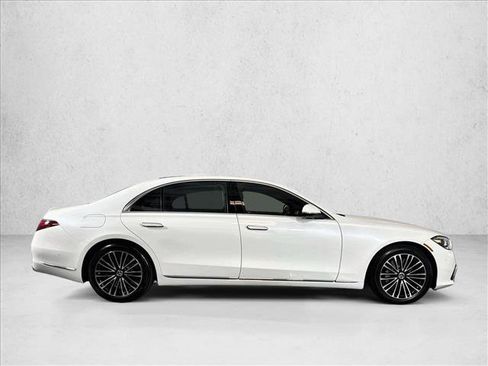 Used 2024 Mercedes-Benz S 580 4MATIC Sedan image 4