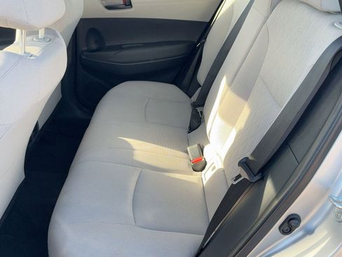 Used 2024 Toyota Corolla Cross L image 14