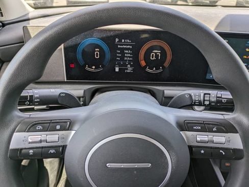 Certified 2025 Hyundai Tucson SEL FWD image 23